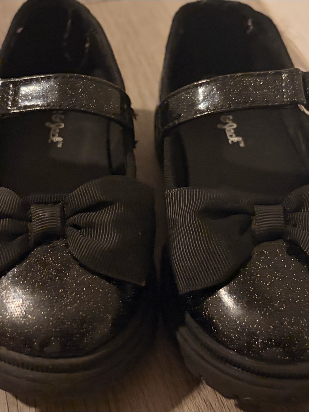 Cat & Jack Black Glitter Mary Jane Dress Shoes with Bow